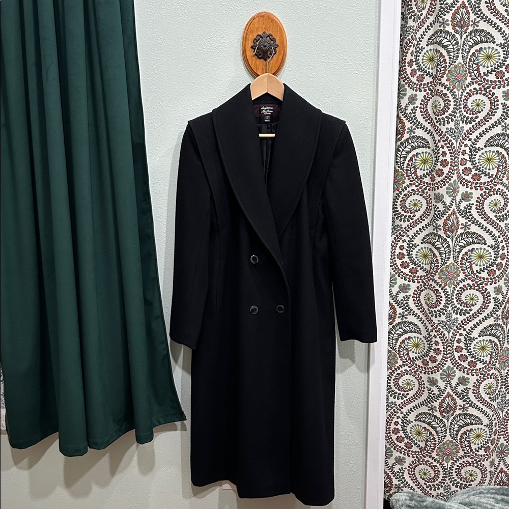 Black Double-Breasted Trench Coat - Women